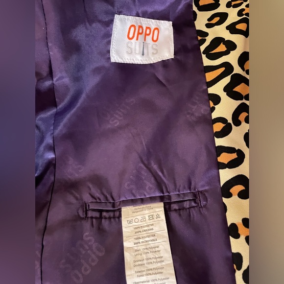 ๐๐ $$25.00 ๐๐ Size 36 Adult Animal Print Two Piece Suit & Top Hat. - Picture 7 of 10